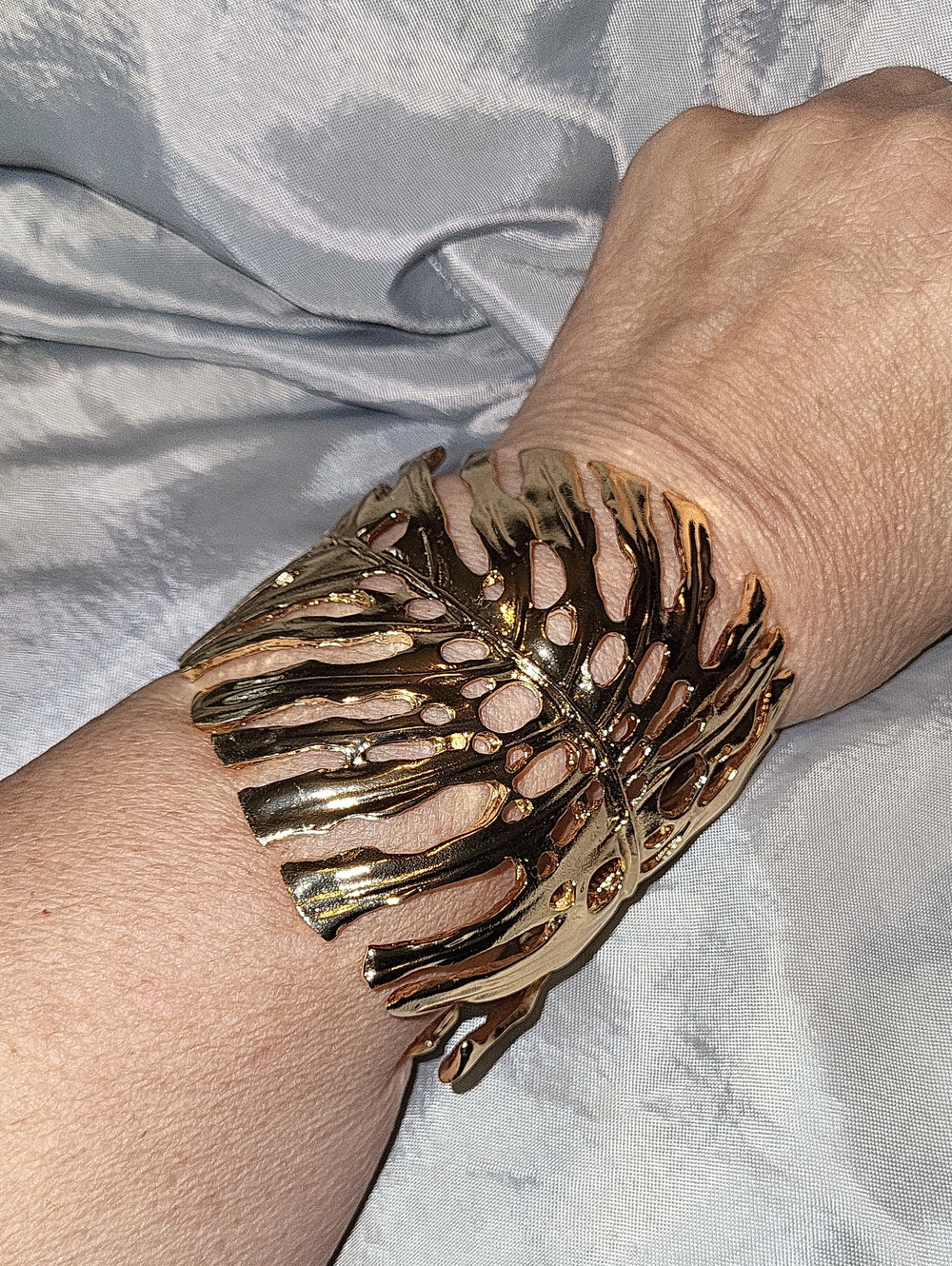 Atterri Hinged Gold Leaf Cutout Cuff Bracelet Ta